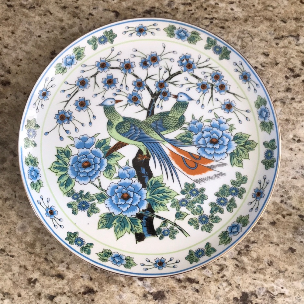 Vintage chinoiserie plate